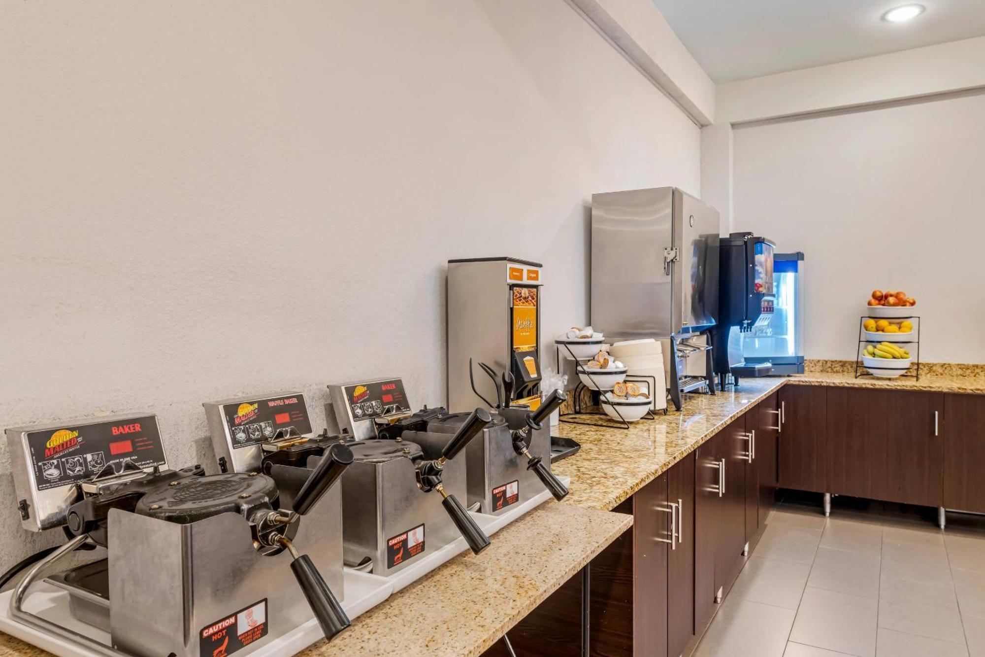 Comfort Inn Msp Airport - Mall Of America Bloomington Bagian luar foto